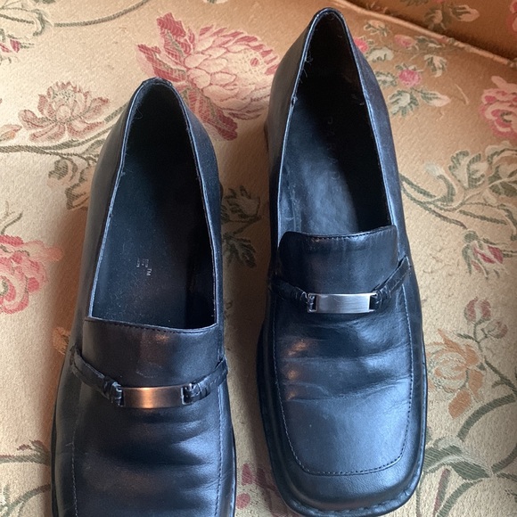 Black loafers - Picture 2 of 5